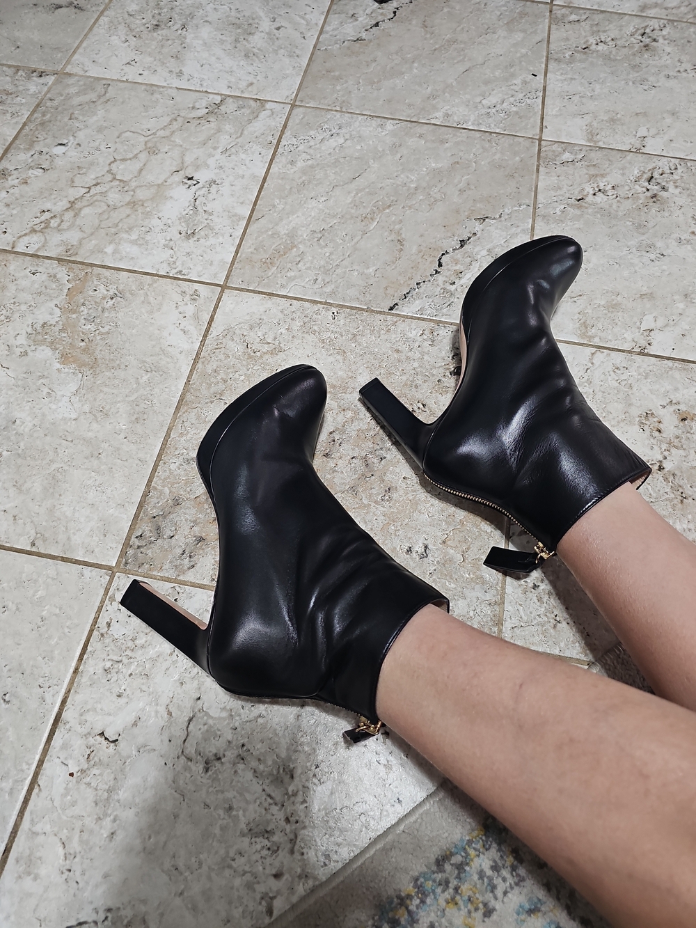 Stuart Weitzman Delphine Ankle Boots Size 8.5M